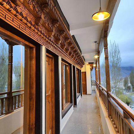 Zanu Residency Hotel Leh Exterior photo